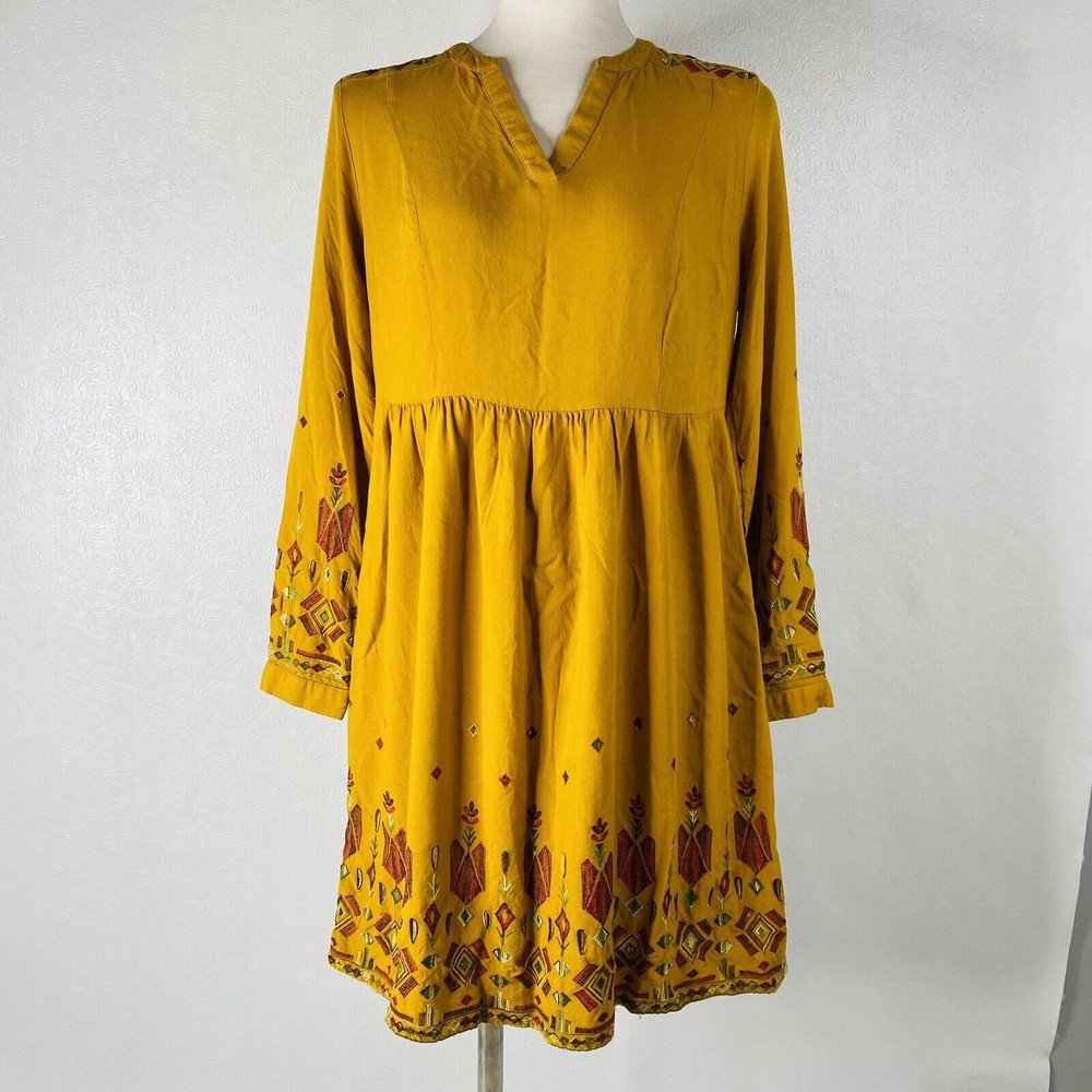 Beach Lunch Lounge Sz Small LS Embroidered Dress
